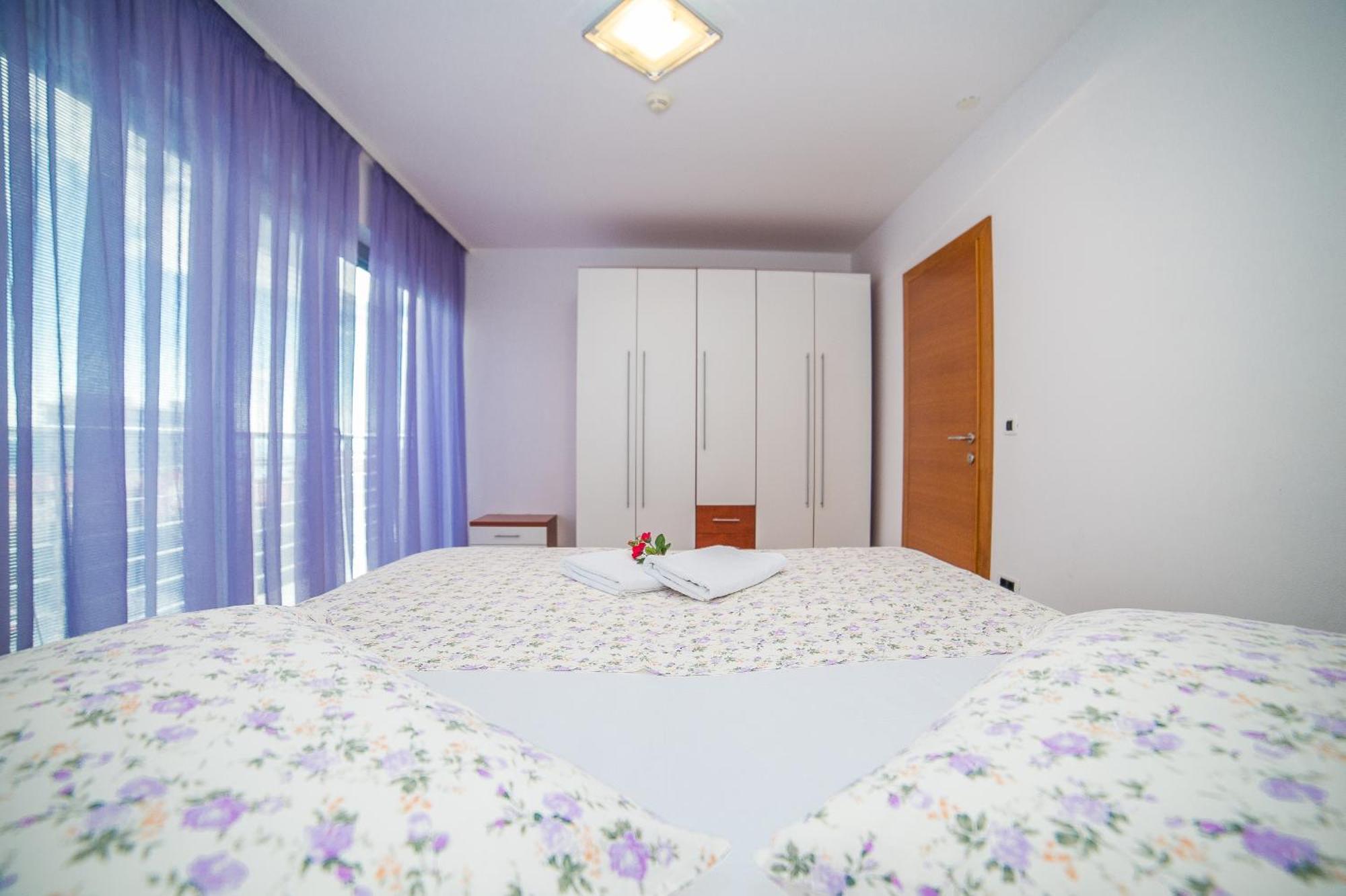Apartments Milan Makarská Pokoj fotografie